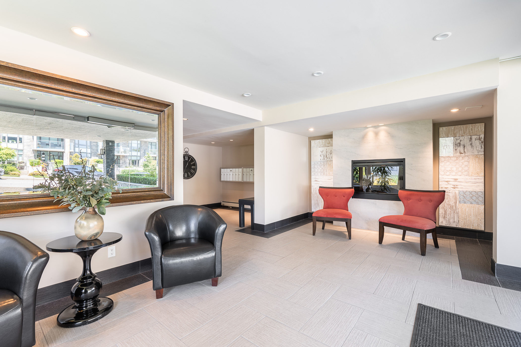 #303 – 2108 Argyle Avenue